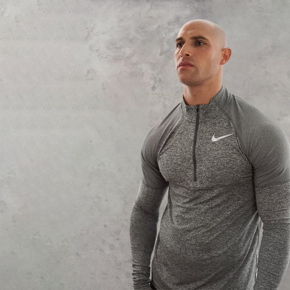 The Nike element half zip in the grey colourway is an elite half zip, and perfect for running.