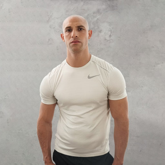 This Nike miler 1.0 T-shirt in the beige colourway is a popular T-shirt.