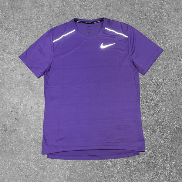 This Nike miler 1.0 in the violet colourway is a luxury activewear T-shirt.