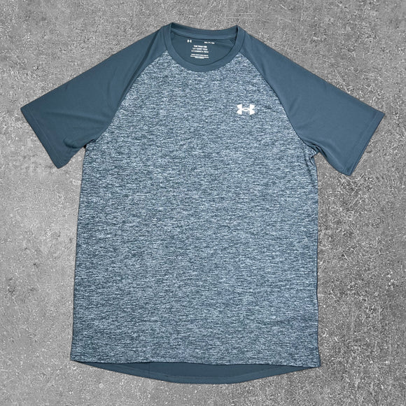 ua light grey tech t shirt is perfect for sports activtites