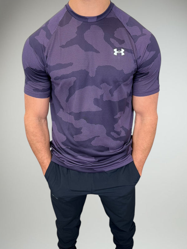 This t-shirt is a versatile piece with a high quality design.