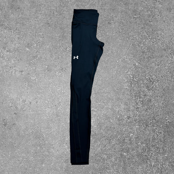 UA running leggins in black offer extreme comfort and are perfect for running.