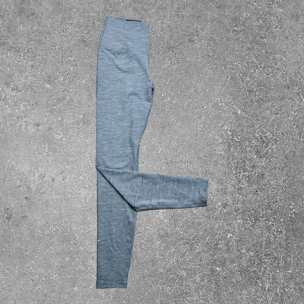 The Nike high rise one leggings in grey are flexible to your fit.