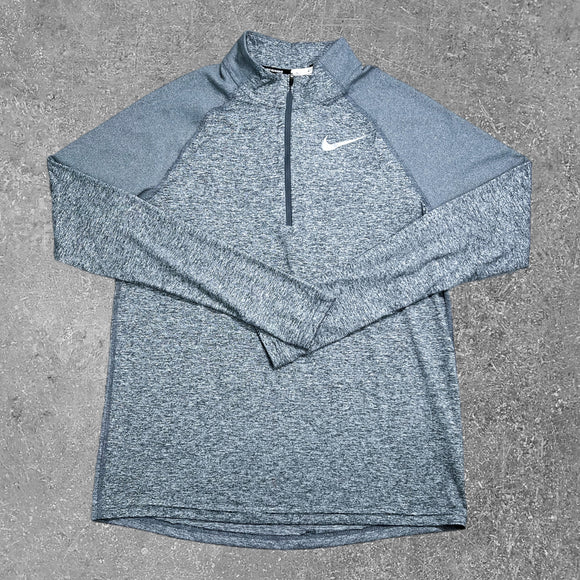 The Nike element half zip in the grey colourway is an elite half zip, and perfect for running.