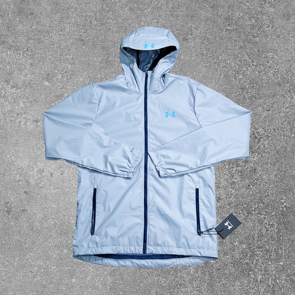 UA rain jacket in grey is a perfect jacket for outdoor actvities.