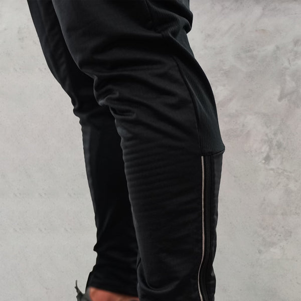 Nike phenom elite pants are comfortable bottoms and are superb for running in.