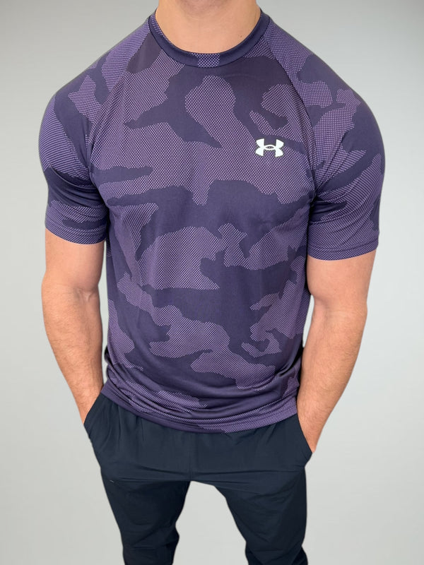 This t-shirt is a versatile piece with a high quality design.