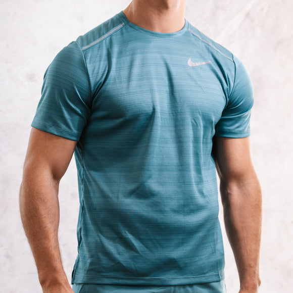 This Nike miler teal 1.0 is a high quality exclusive activewear T-Shirt.