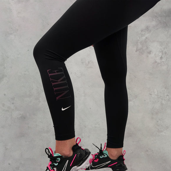 These Nike one running leggings are not available in most sportswear stores.