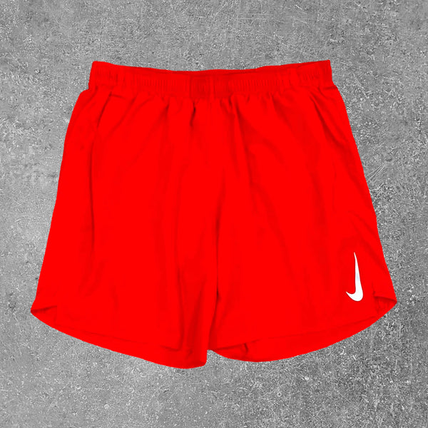 The Nike red challenger shorts are one of our latest deals. Find them on our website in mens latest arrivals.