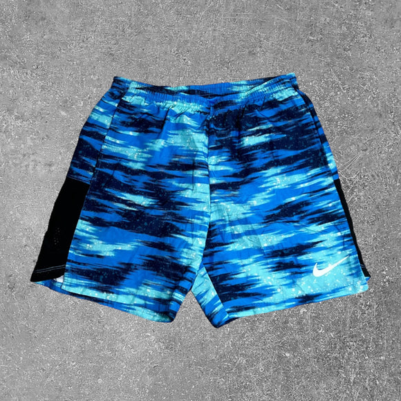 The Nike sea blue challenger shorts are one of our latest deals. Find them on our website in mens latest arrivals.