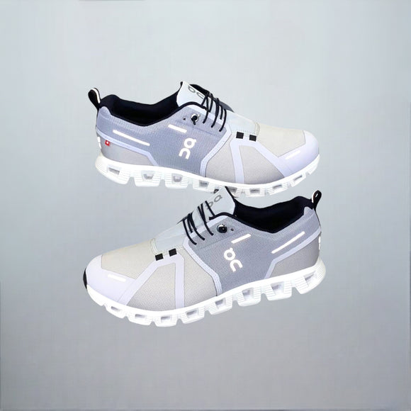 The ON Running cloud 5 waterproof trainer in glacier white is an extremely comfortable trainer.