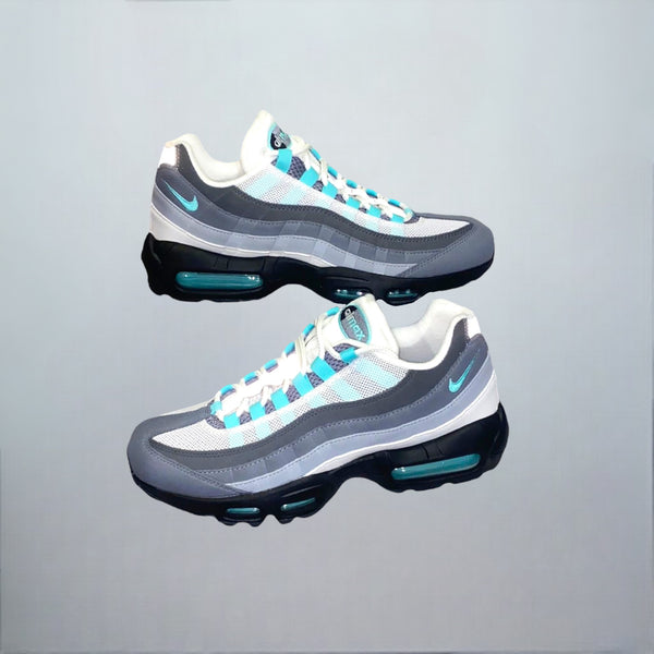 The Nike air max 95 turquoise is an exclusive trainer, and is one of the most popular sportswear shoes on the market right now.