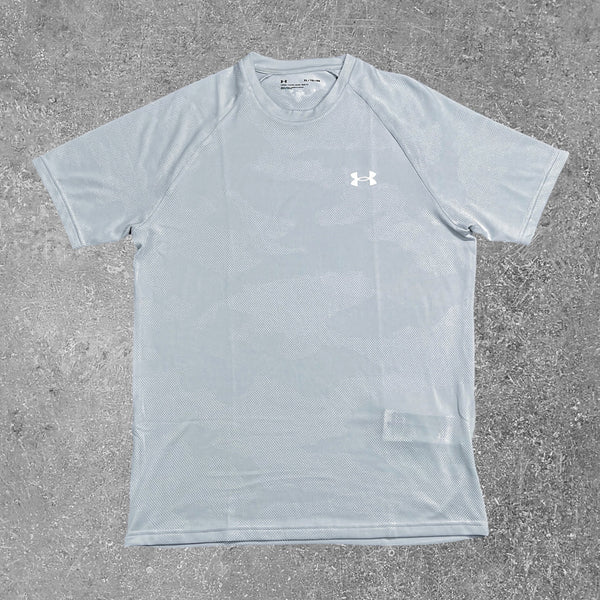 Ua velocity camo T-shirt in silver is an exclusive activewear top.