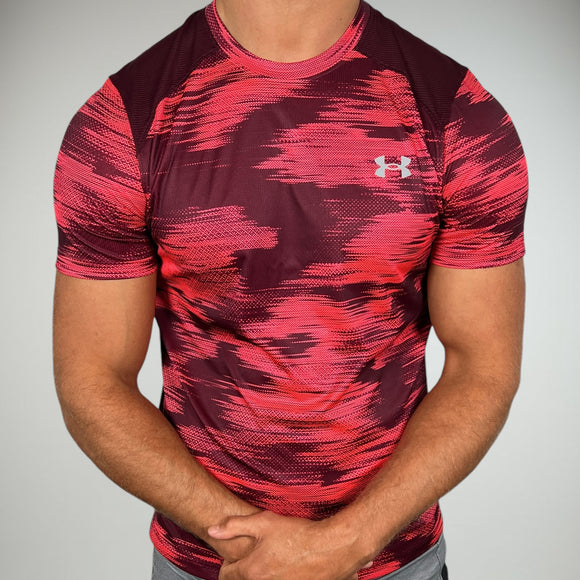 The Under Armour Coolswitch printed SS T-shirt is a premium piece of activewear attire.