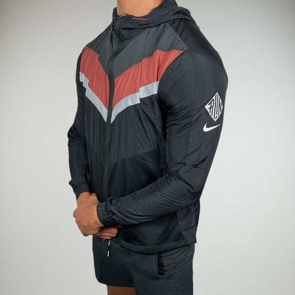 This Nike Wildrun jacket is an exclusive item of clothing and is excellent for running.